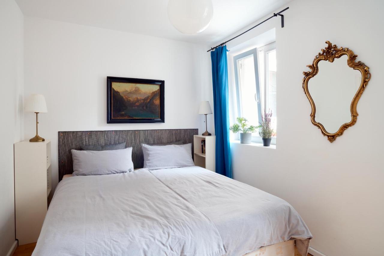 Beautiful Park Apartment For 4 Guests เบอร์ลิน ภายนอก รูปภาพ