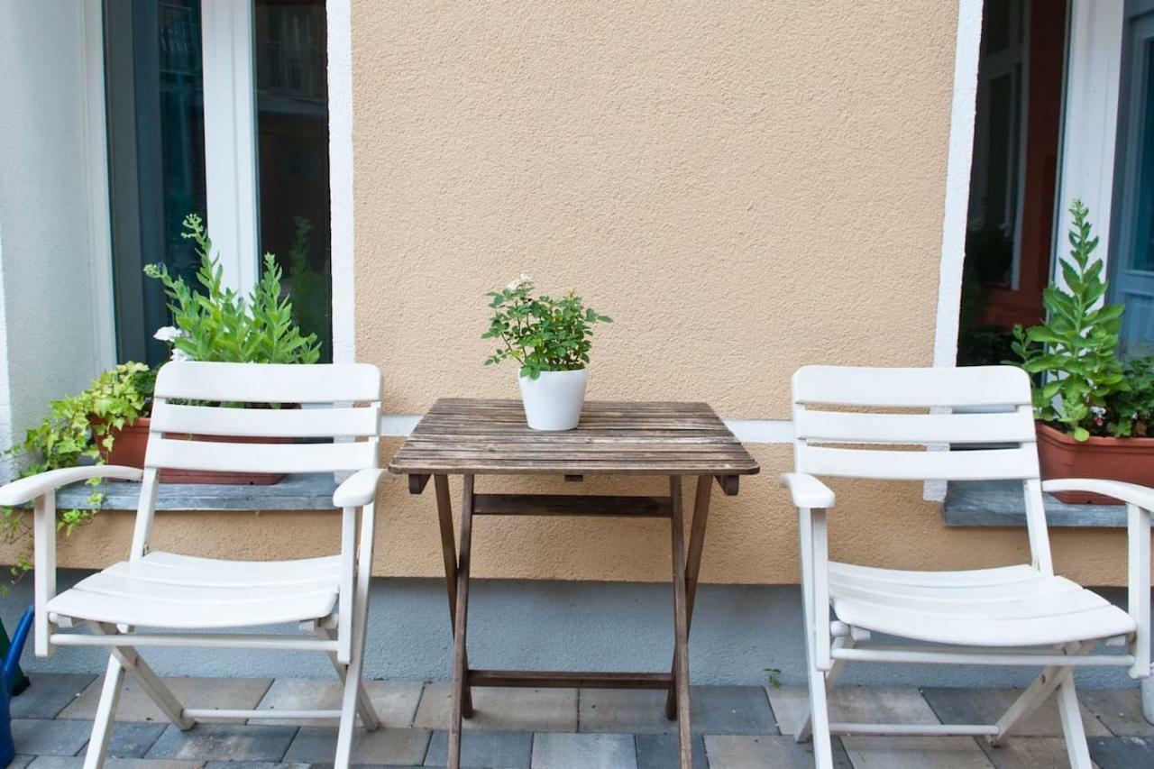 Beautiful Park Apartment For 4 Guests เบอร์ลิน ภายนอก รูปภาพ